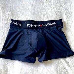 TOMMY HILFIGER BOXER TRUNK MICROFIBER MENS SIZE SMALL TWO COLOR AVAILABLE